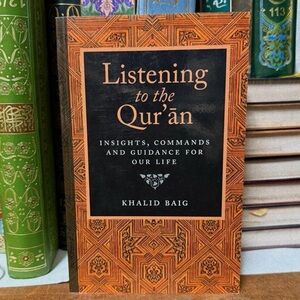New | Listening to the Qur’an (Paperback)